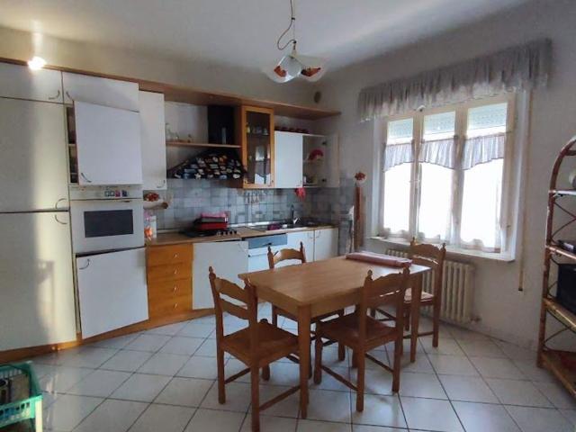 Villetta indipendente in vendita di 345 m² in Via Valeria