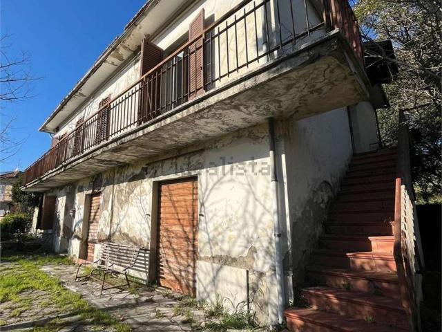 Villetta indipendente in vendita di 349 m²