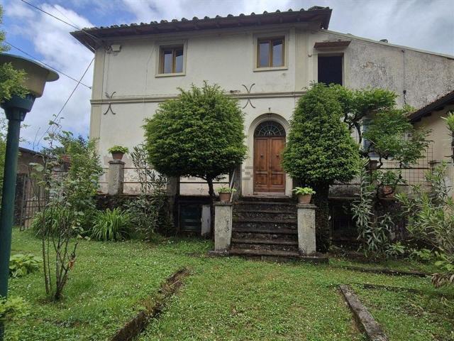 Villetta indipendente in vendita di 349 m²