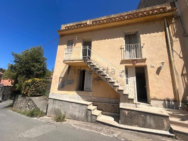 Villetta indipendente in vendita di 349 m² in Via Larderia, 28
