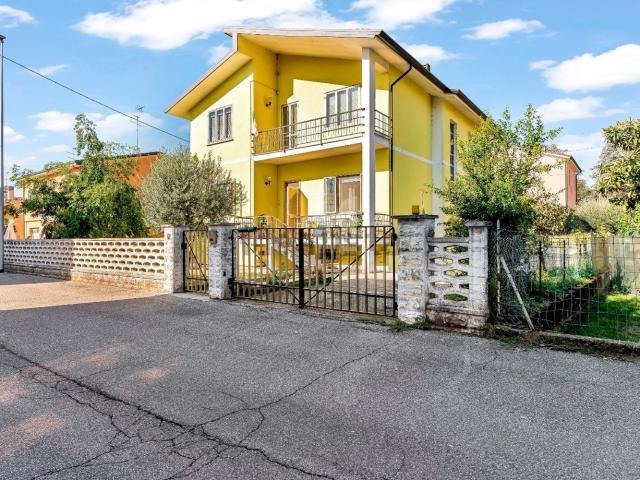 Villetta indipendente in vendita di 350 m²