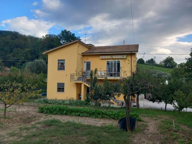 Villetta indipendente in vendita di 350 m²