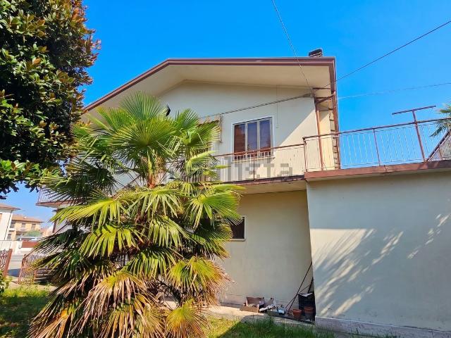 Villetta indipendente in vendita di 350 m²