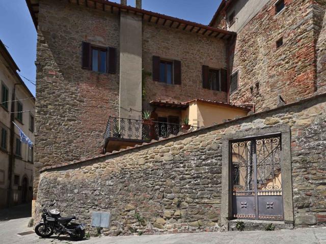 Villetta indipendente in vendita di 350 m² in Via Adimari