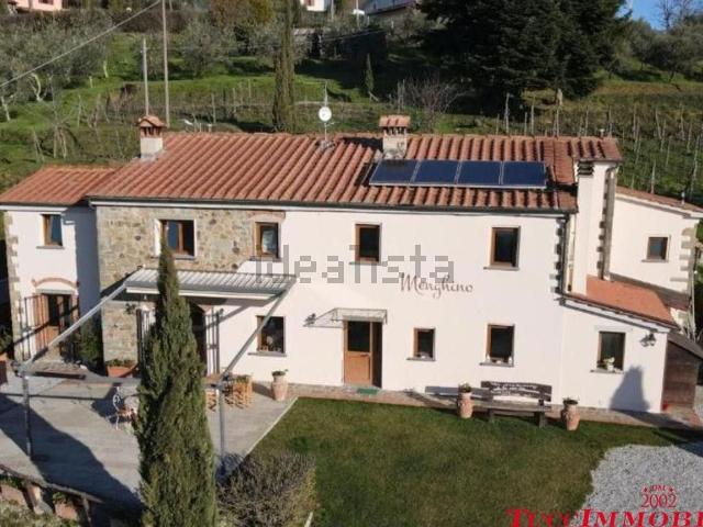 Villetta indipendente in vendita di 350 m² in Via Biglio, 9