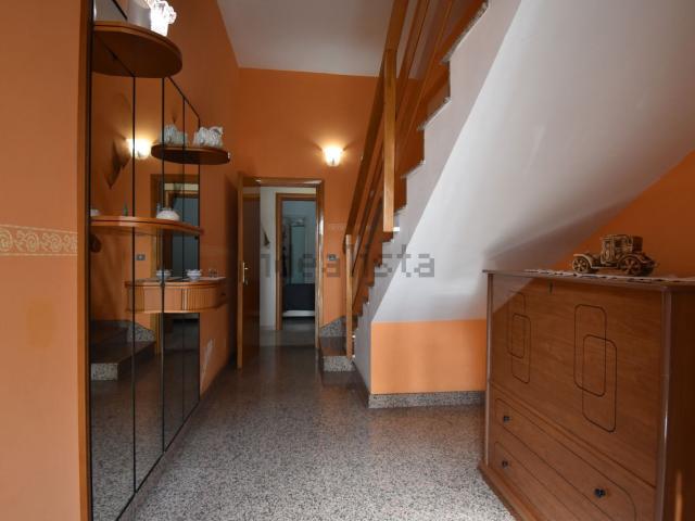 Villetta indipendente in vendita di 350 m² in Via Buscemi