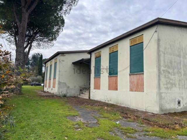 Villetta indipendente in vendita di 350 m² in Via di Oriolo, 6