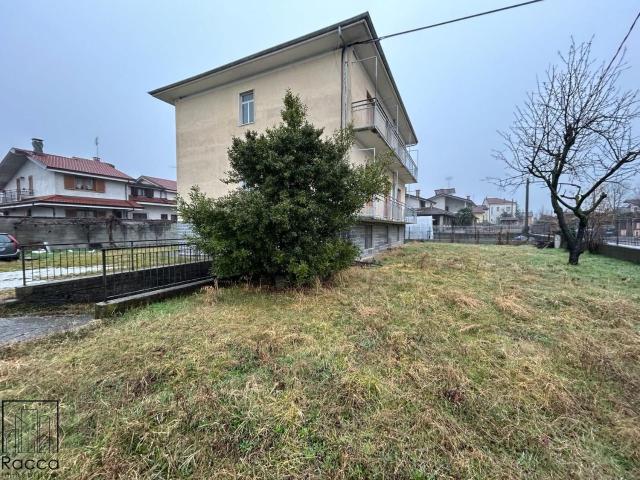 Villetta indipendente in vendita di 350 m² in Via Monea Oltregesso