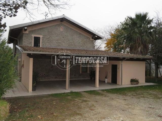 Villetta indipendente in vendita di 350 m² in Via San Mamante, 1618