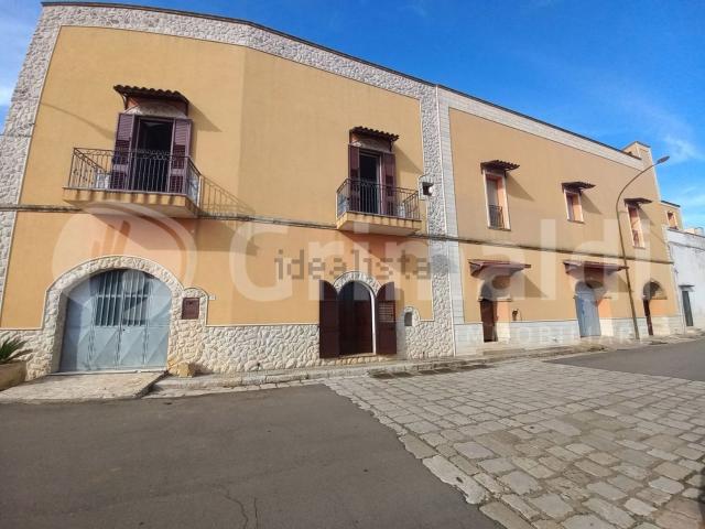 Villetta indipendente in vendita di 350 m² in Via SS. Rosario, 12