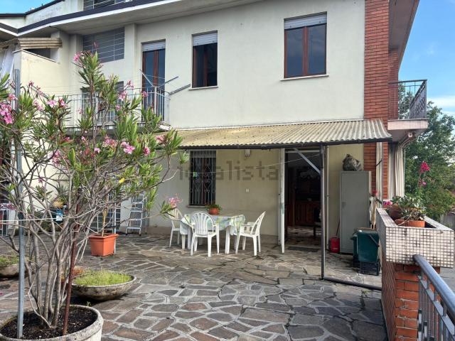 Villetta indipendente in vendita di 350 m² in Via Paolo Veronese, 130