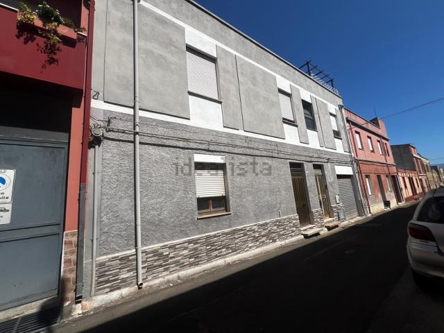 Villetta indipendente in vendita di 350 m² in Via Principe di Napoli