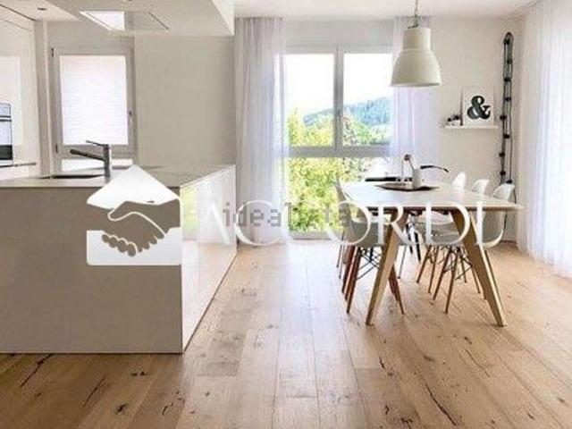 Villetta indipendente in vendita di 350 m² in Via Roma