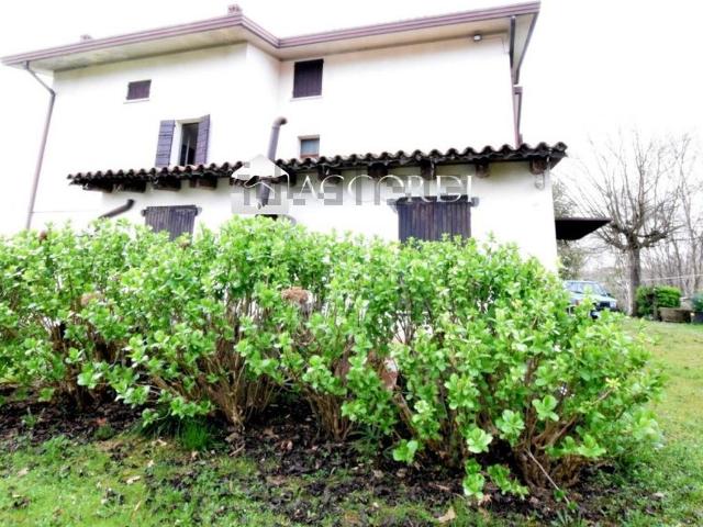 Villetta indipendente in vendita di 350 m² in Via Roma