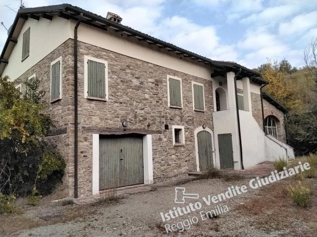 Villetta indipendente in vendita di 350 m² in Via Radici Sud, 75
