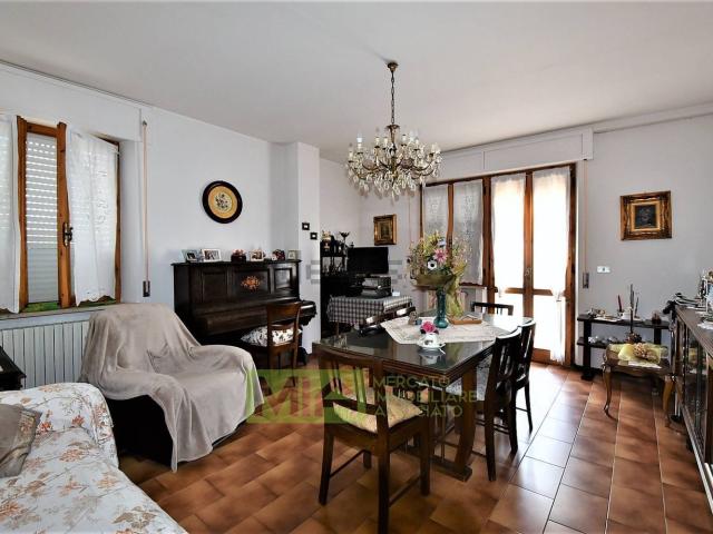 Villetta indipendente in vendita di 350 m² in Via Ugo la Malfa, 38