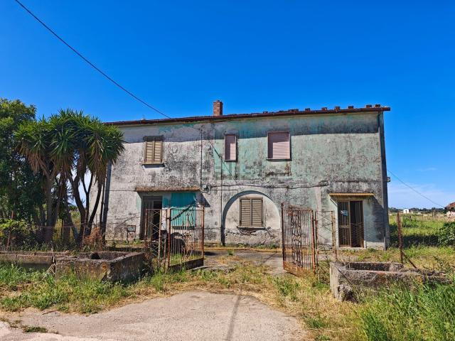 Villetta indipendente in vendita di 350 m² in Via Vasca di Colmata, 8