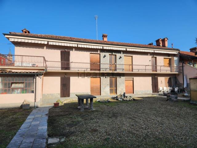 Villetta indipendente in vendita di 350 m² in Via Vittorio Emanuele III