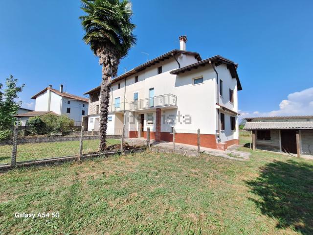 Villetta indipendente in vendita di 350 m² in Via Vivaro, 21