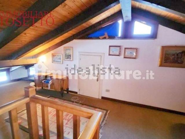 Villetta indipendente in vendita di 350 m² in Viale Trieste