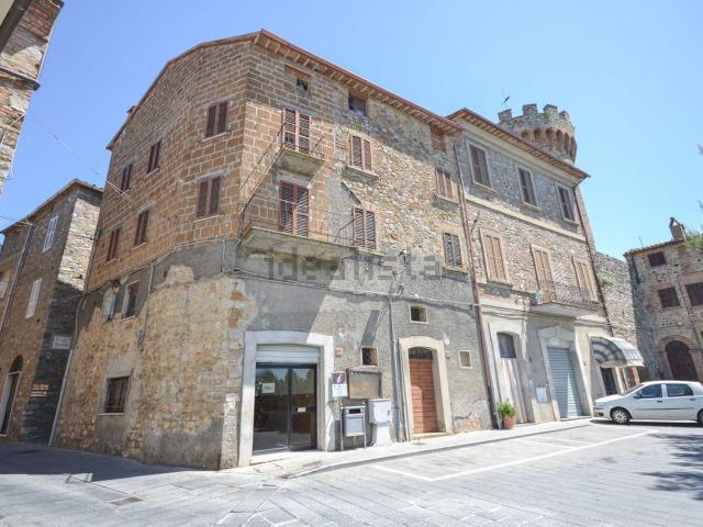 Villetta indipendente in vendita di 350 m² in Piazza Battisti
