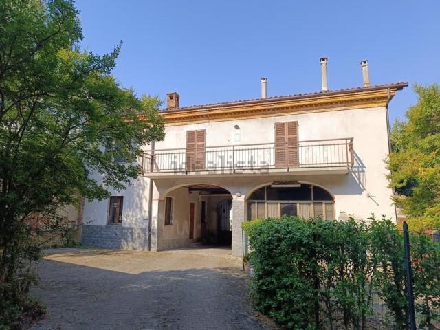 Villetta indipendente in vendita di 350 m² in Strada Alfiano Natta, 3