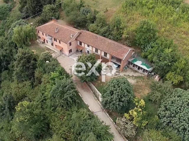Villetta indipendente in vendita di 350 m² in Strada Santo Spirito, 13