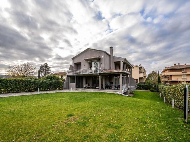 Villetta indipendente in vendita di 351 m² in Via Salaiola, 49