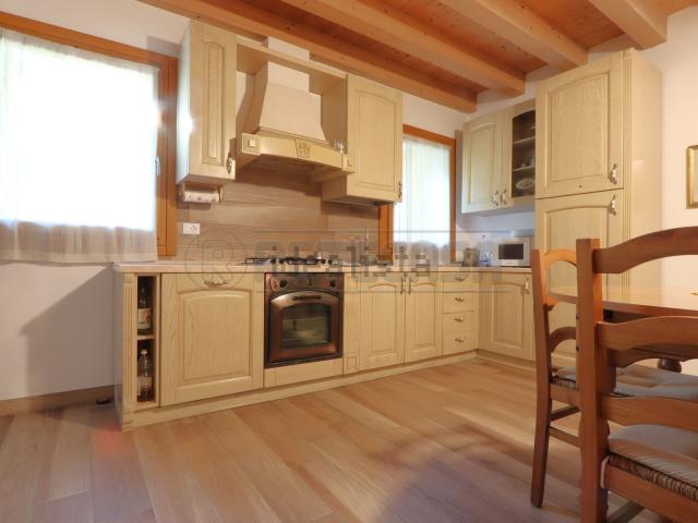 Villetta indipendente in vendita di 353 m² in Via Volto