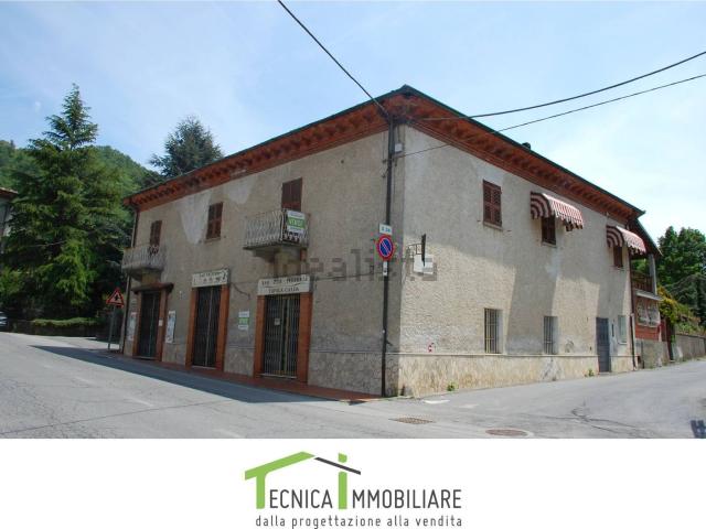 Villetta indipendente in vendita di 353 m² in Via XX Settembre