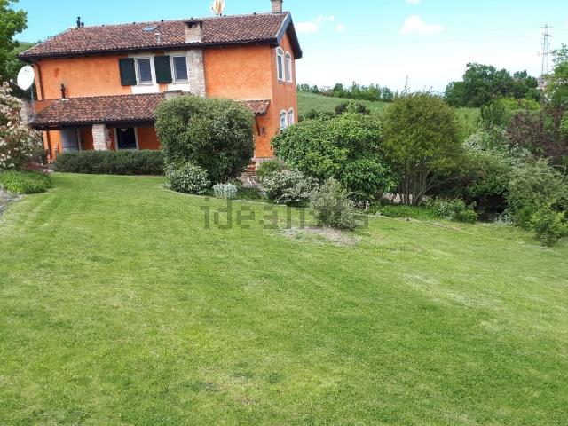 Villetta indipendente in vendita di 355 m² in Via Giardini Nord