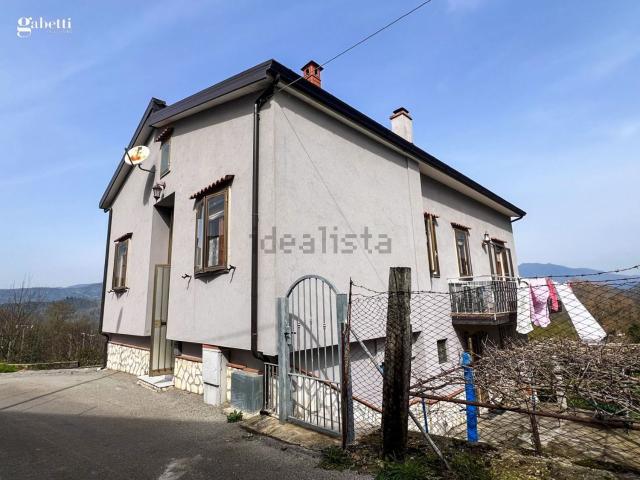 Villetta indipendente in vendita di 355 m² in Via Fontana