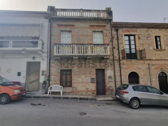 Villetta indipendente in vendita di 357 m² in Vicolo Principe Umberto I, 58