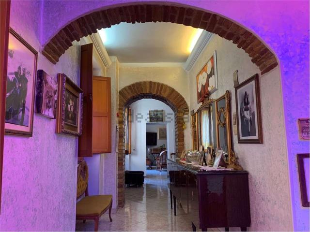 Villetta indipendente in vendita di 360 m²