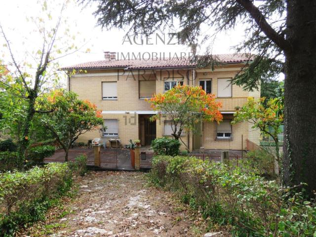 Villetta indipendente in vendita di 360 m²