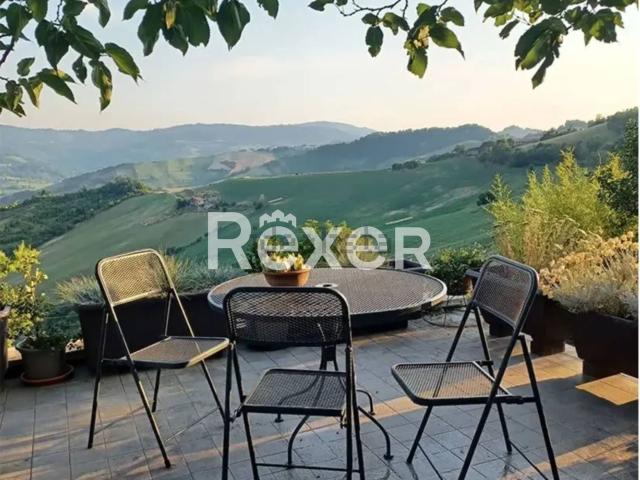 Villetta indipendente in vendita di 360 m² in Via Giardini Nord