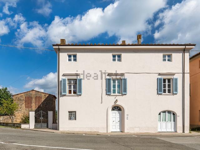 Villetta indipendente in vendita di 360 m² in Via Don Camillo Mostardi