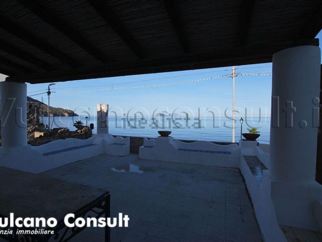 Villetta indipendente in vendita di 360 m² in Via Marina Garibaldi, 62