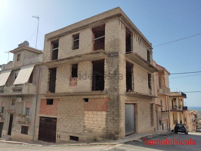 Villetta indipendente in vendita di 360 m² in Via Neghelli, 23