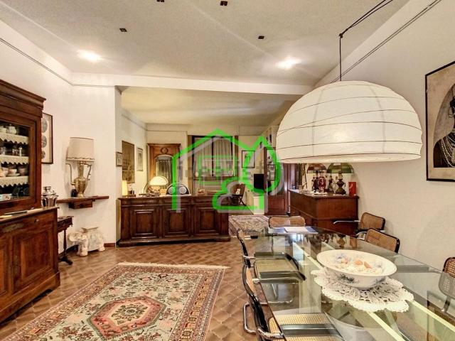 Villetta indipendente in vendita di 360 m² in Via Paolina Buonaparte