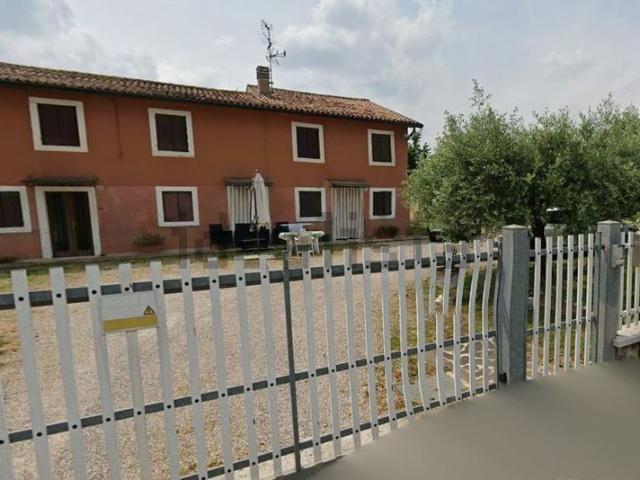 Villetta indipendente in vendita di 360 m² in Località Cioi, 22