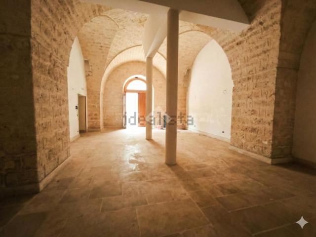 Villetta indipendente in vendita di 360 m² in Piazza Vittorio Emanuele III, 1