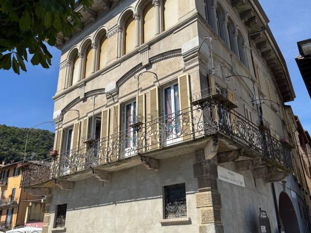 Villetta indipendente in vendita di 360 m² in Piazza Vittorio Emanuele III, 44