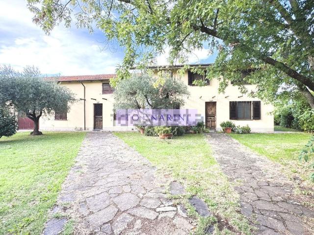Villetta indipendente in vendita di 363 m² in Via Gagarin Juri