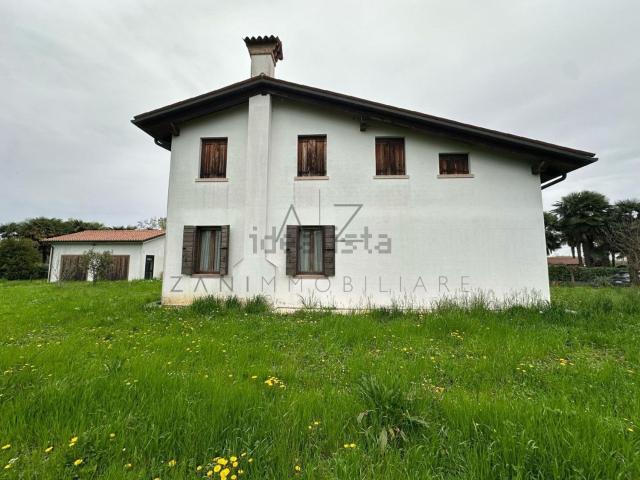 Villetta indipendente in vendita di 363 m² in Via San Giorgio