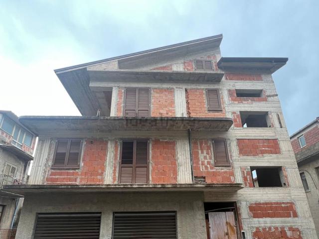 Villetta indipendente in vendita di 365 m² in Via Luigi Rizzo, 4