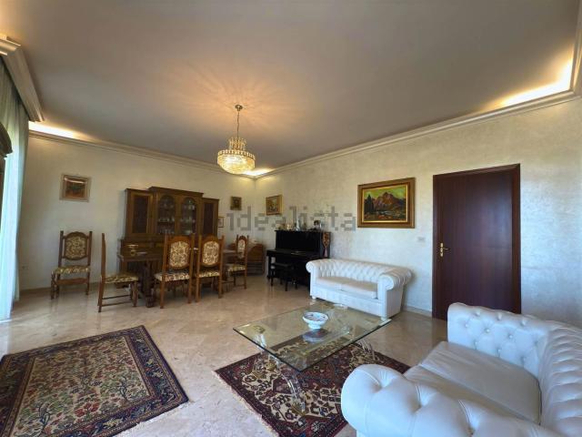 Villetta indipendente in vendita di 367 m²