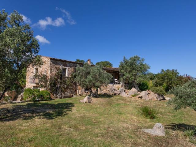 Villetta indipendente in vendita di 367 m² in Via Sarra Balestra