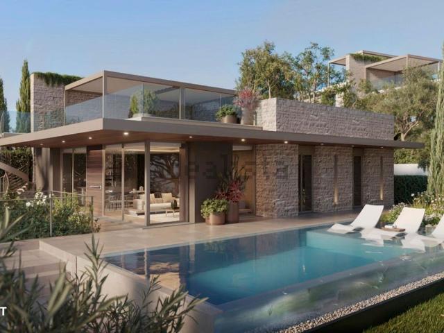 Villetta indipendente in vendita di 368 m² in Strada Rondinelli