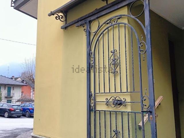 Villetta indipendente in vendita di 370 m² in Via Caduti per la Libertà, 39
